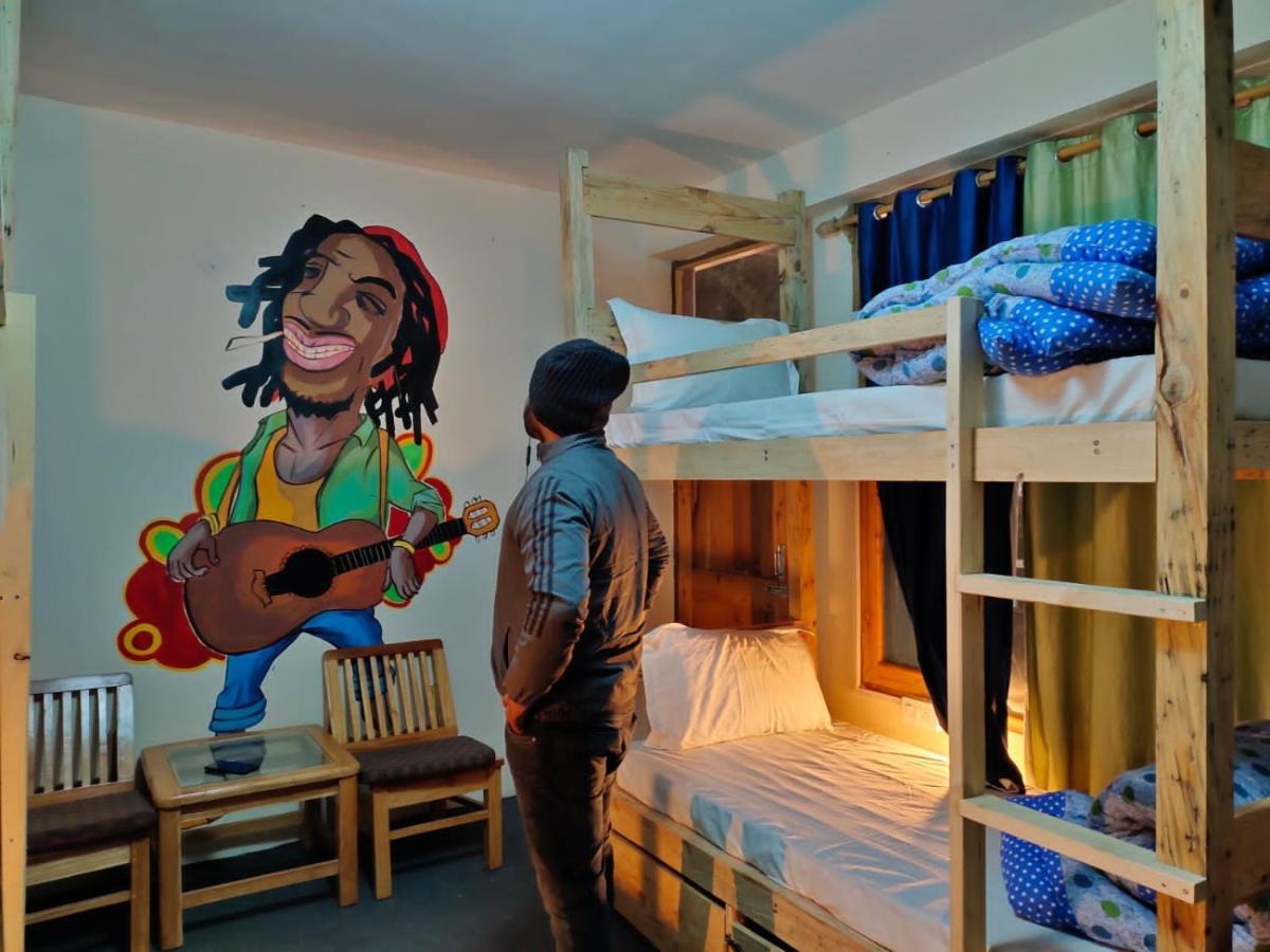 La Siesta India Manali Hostel Екстериор снимка